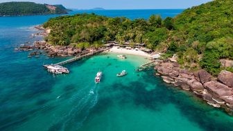 Toàn cảnh đảo Phú Quốc nhìn từ trên cao, thể hiện quy mô 574km2 của hòn đảo lớn nhất Việt Nam
