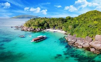 Góc nhìn cận cảnh về vẻ đẹp tự nhiên của Phú Quốc, giúp hình dung rõ hơn về diện tích đảo