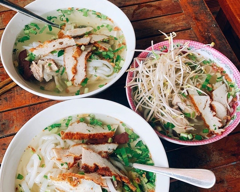 Bánh canh cá thu Phú Quốc - món ngon không thể bỏ qua