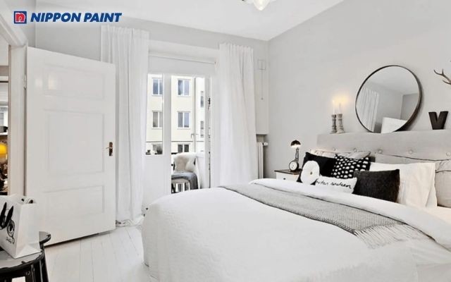 Phòng ngủ trắng tinh giản, mang lại cảm giác nhẹ nhàng và dễ đi vào giấc ngủ