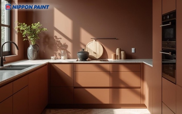 Tông màu nâu kết hợp cùng ánh sáng tự nhiên mang lại vẻ đẹp thanh lịch cho phòng bếp
